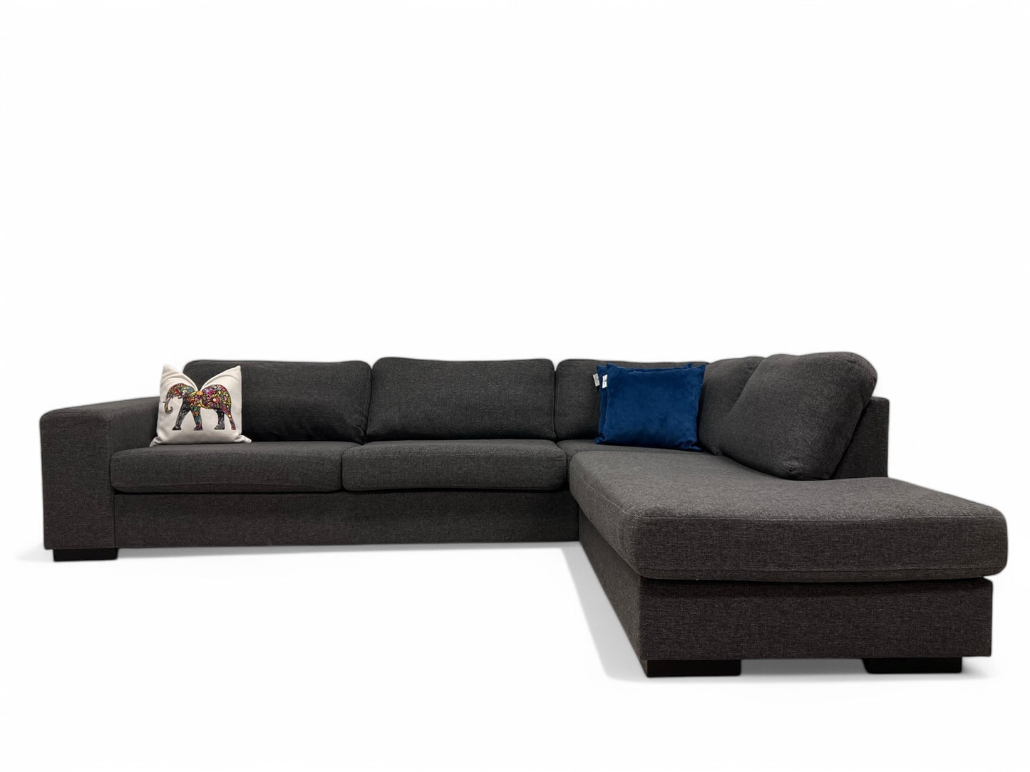 Nyrenset og komfortabel Bohus design hjørnesofa