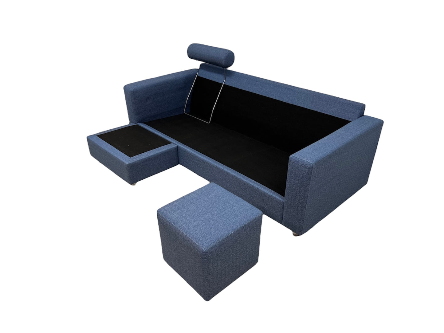 Nyrenset og liten Skeidar design hjørnesofa m pall