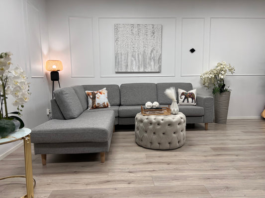 Nyrenset Fagerheim Hedda design hjørnesofa med sjeselong