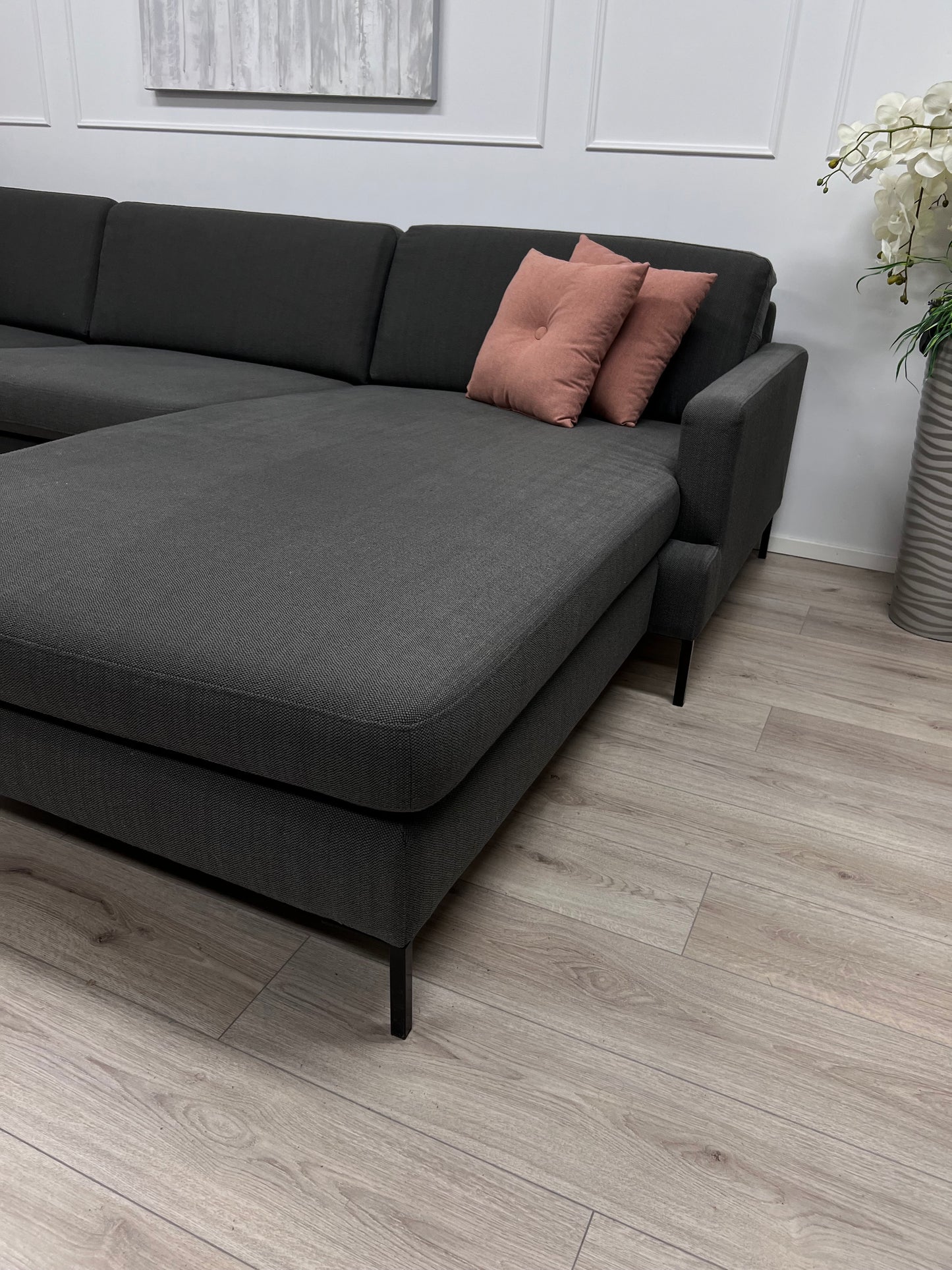 Nyrenset Sixbondstreet Crosby design hjørnesofa med sjeselong