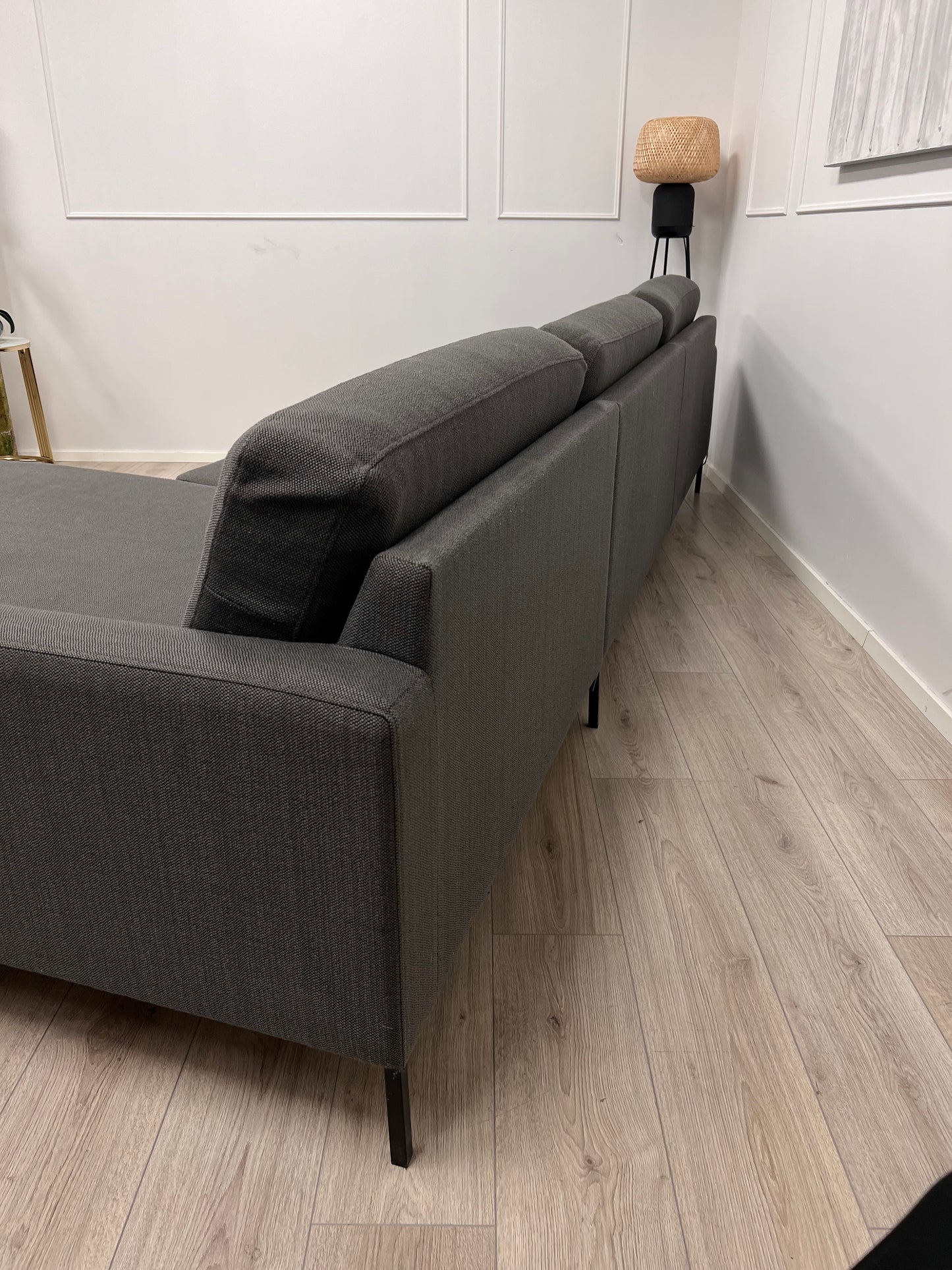 Nyrenset Sixbondstreet Crosby design hjørnesofa med sjeselong