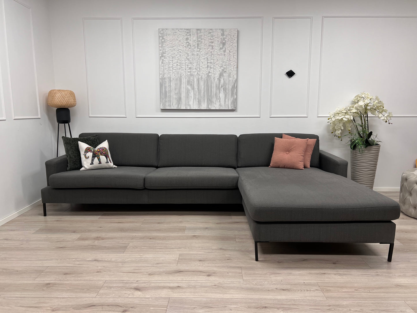 Nyrenset Sixbondstreet Crosby design hjørnesofa med sjeselong