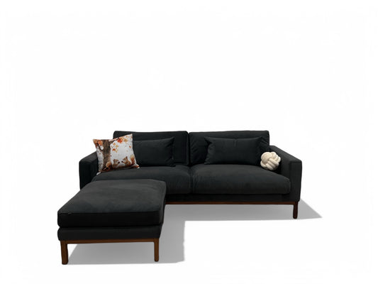 Nyomtrukket og lekkert Bolia North 3 seter sofa m pall i fløyel