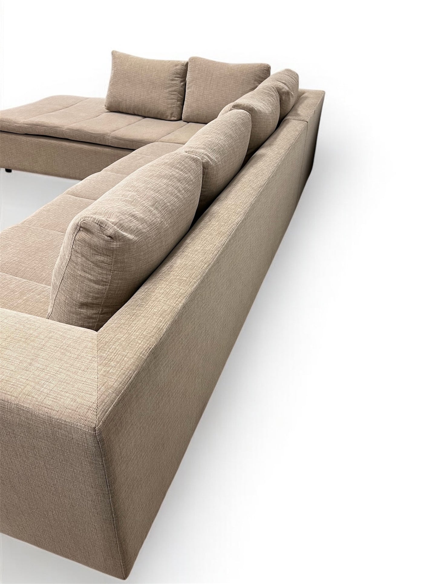 Nyrenset strøken Boconcept Mezzo design hjørnesofa i beige