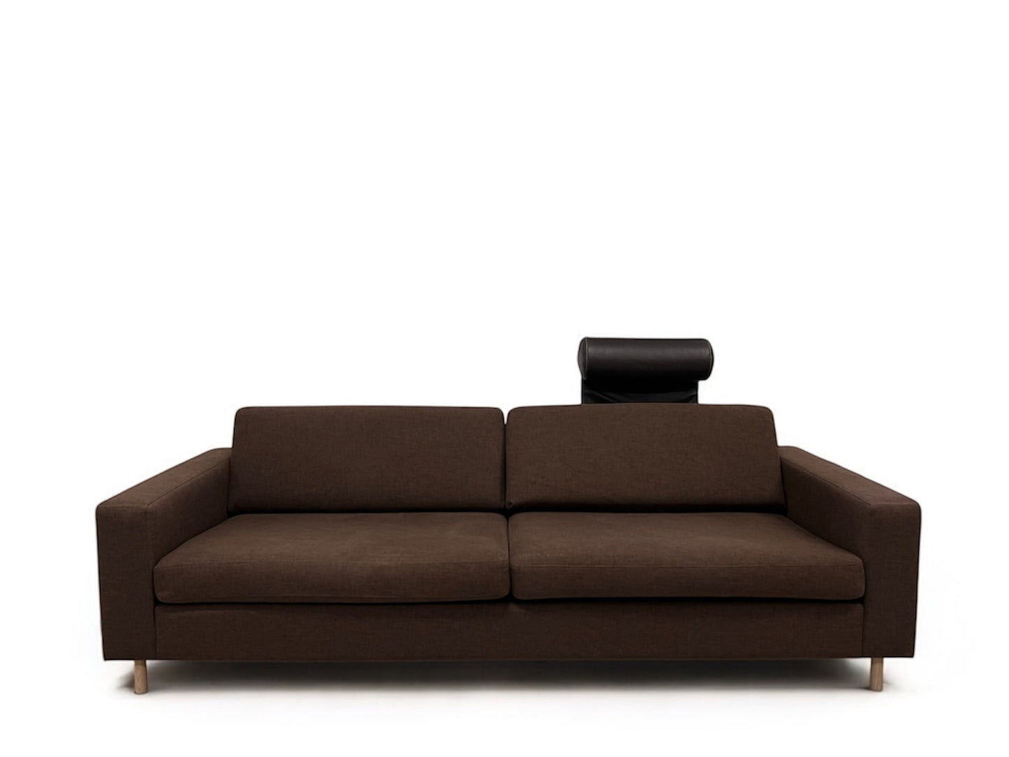 Nyrenset Bolia Scandinavia 3 seter design sofa mørkbrun